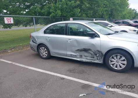 2013 Volkswagen Jetta 2.0L S из США, поврежденный, VIN 3VW2K7AJXDM247321